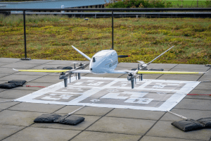 Bild zu Technologie: Medische dronevluchten tussen Isala-ziekenhuizen in Meppel en Zwolle verlengd tot midden 2027
