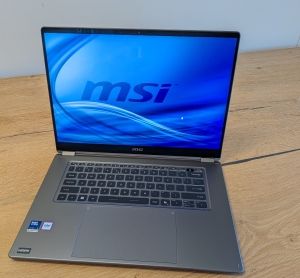 MSI Prestige 16 Flip AI+