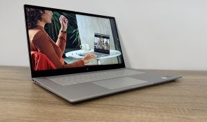HP OmniBook X Laptop 17-de0600ndx
