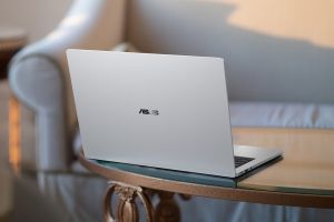 Bild zu Laptops: Asus ExpertBook A7: ultradunne laptop met metalen behuizing en 14-inch OLED – Update