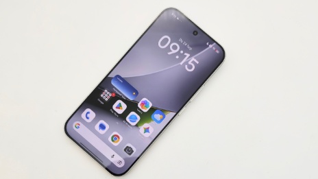 Poco F9 Pro Review. Een smartphone met vlaggenschipspecs en een strakke prijs