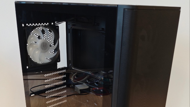 Endorfy Ventum 400 Review. Een compacte kast met handigheidjes voor 89 euro