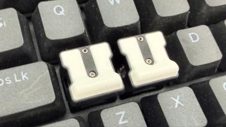 GMK TriggerKey Review. Deze innovatieve keycaps zijn een verademing voor FPS-games