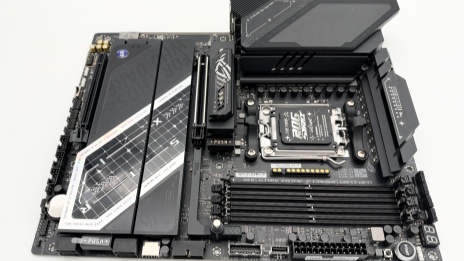 Asus ROG Strix X870E-E Gaming WiFi 7 Neo Review. Dit bord is op een haar na perfect.