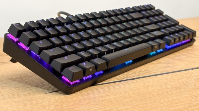 Glorious GMMK Eternal 96 procent keyboard Review. Fluweelzacht gamen en werken